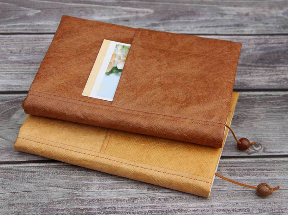 自然風合い本革ブックカバー