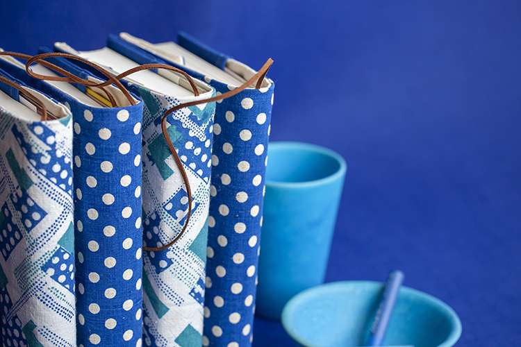 爽やか青海波ドット和風ブックカバー